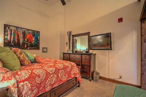 Updated Downtown Frisco Condo