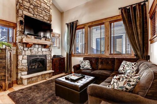 Outstanding Frisco Cabin With Rooftop Deck!