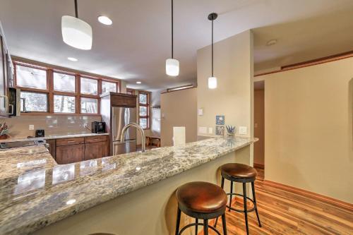 Apartamento Central Frisco Creekside Condo With Hot Tub Access!