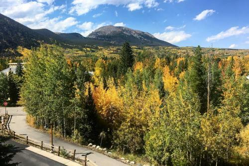 Apartamento Mountain Chic Frisco Condo With Decks And Stunning View