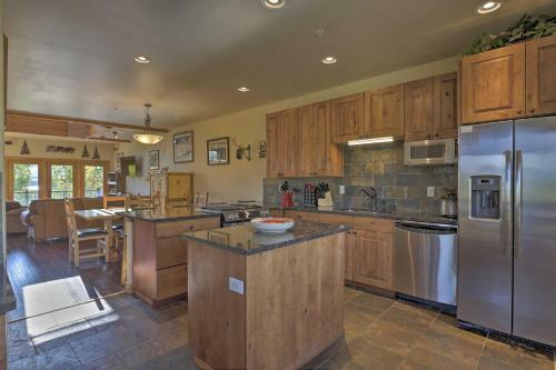 Apartamento Mountain Chic Frisco Condo With Decks And Stunning View