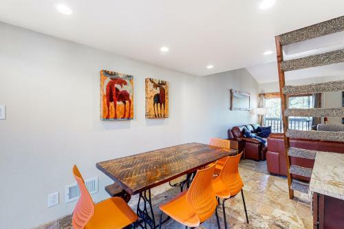 Pitkin Townhome B1