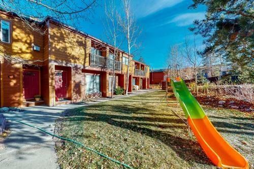 Pitkin Townhome B1