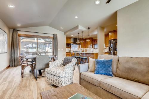 Estates On Galena #8 Townhouse