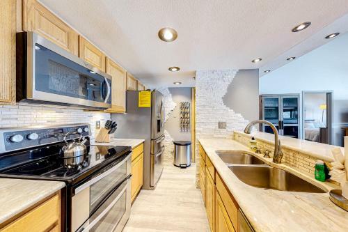 Lakeview Retreat