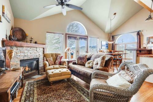 Large Townhome On Lake Dillon Path