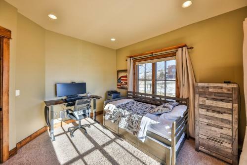 Saddle Ridge Lodge