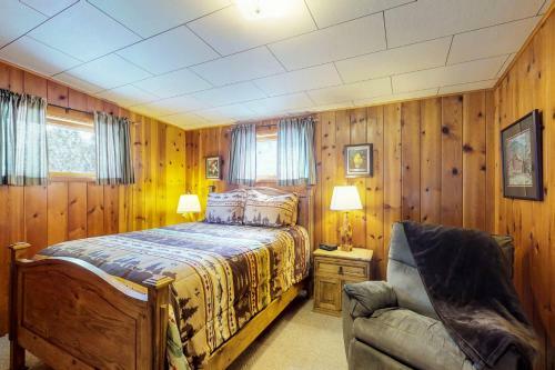 Naughty Pine Cabin