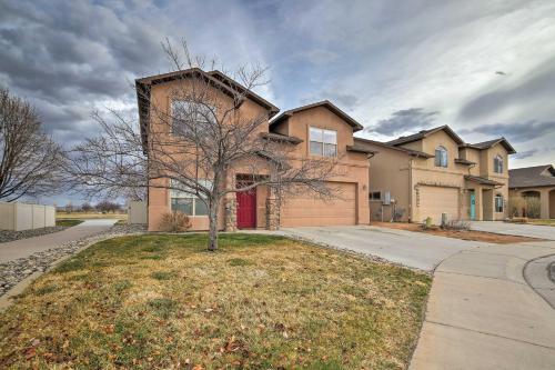 Grand Junction House With Media Room And Fire Pit!