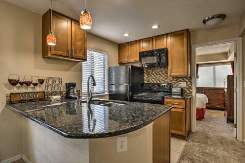 Cozy Condo With 2 Suites In Denver Tech Center!