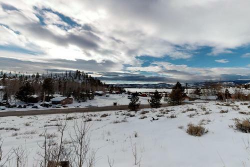 Grand Lake Cabin Escape