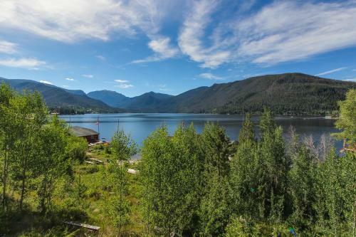Riverview Condo #2