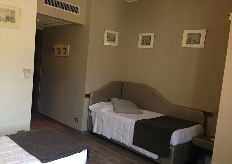 Hotel Mennini