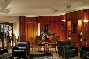 Hotel Capitol World Class