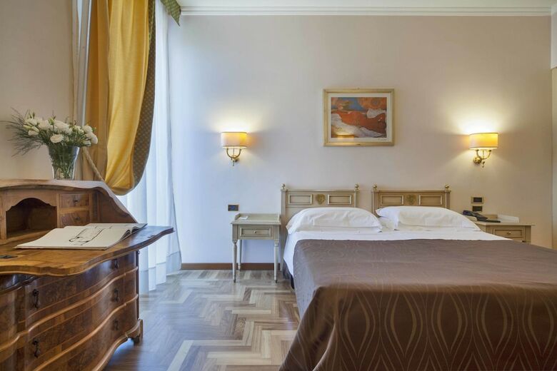 Grand Hotel Villa Politi