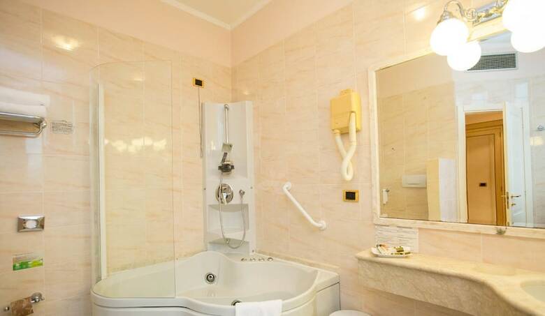 Grand Hotel Villa Politi