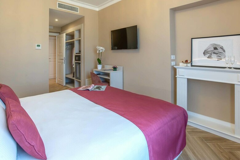 The Boutique Hotel