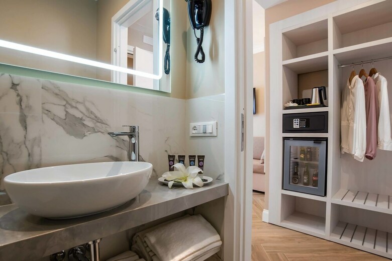 The Boutique Hotel