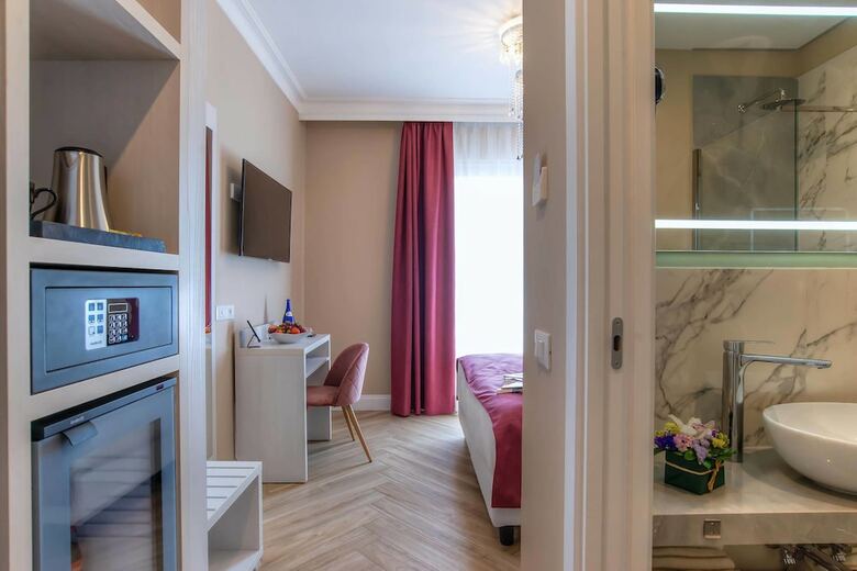 The Boutique Hotel