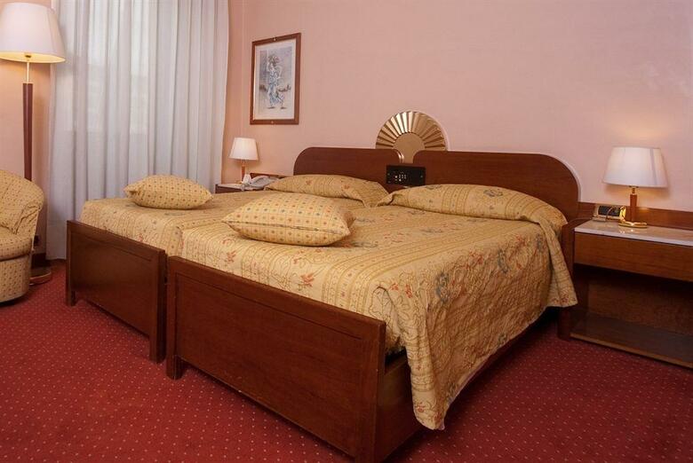 Hotel Roma