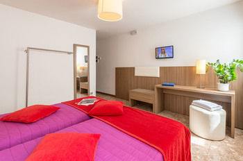 Hotel Zecchini(.)