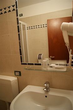 Hotel Zecchini(.)