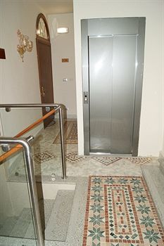 Hotel Zecchini(.)