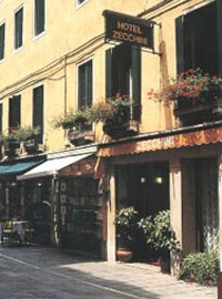 Hotel Zecchini(.)