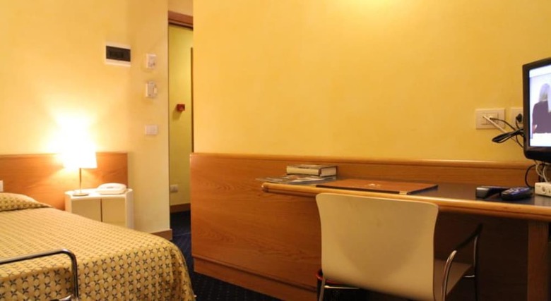 Club Hotel Milan(.)