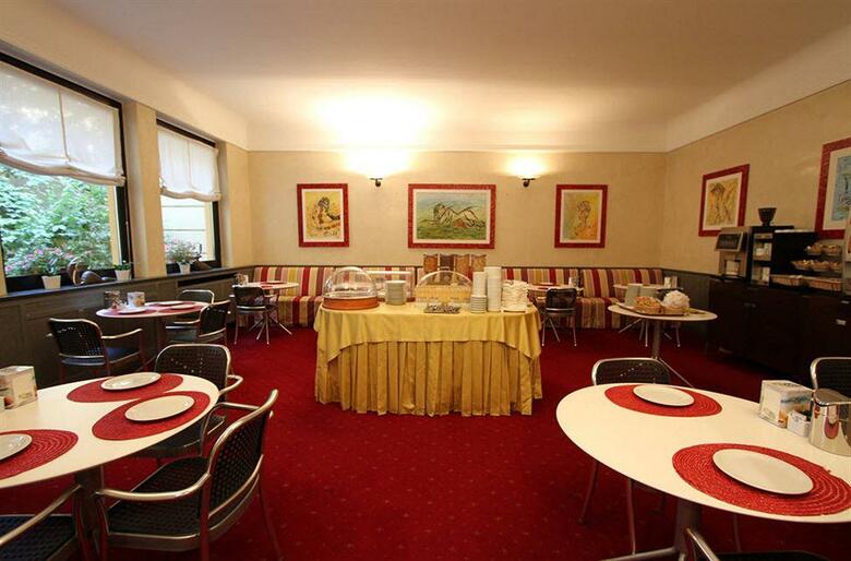 Club Hotel Milan(.)