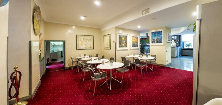 Club Hotel Milan(.)