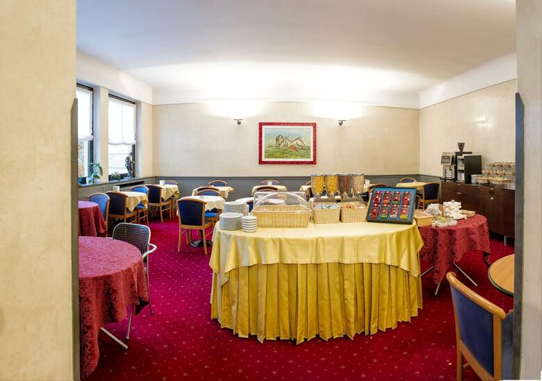 Club Hotel Milan(.)