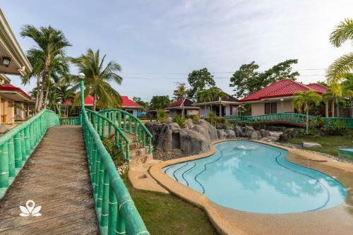 Hotel Hidden Coral Diver's Club And Resort