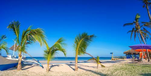 Hotel Marlins Beach Resort