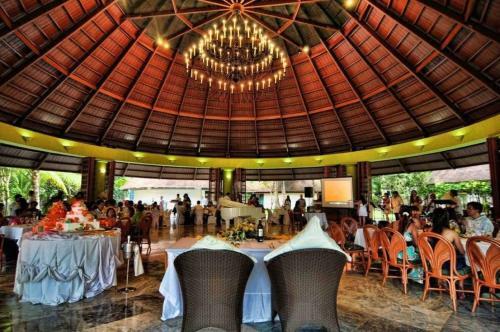 Hotel Cordova Reef Village Resort