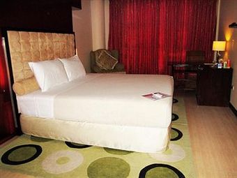 Dulcinea Hotel And Suites