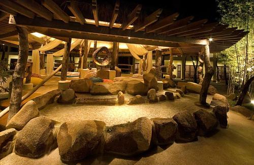 Hotel Maribago Bluewater Beach Resort