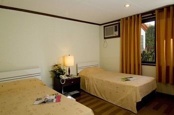 Hotel The Suites At Mount Malarayat
