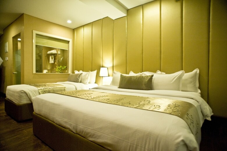 Goldberry Suites And Hotel