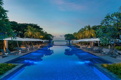 Hotel Crimson Beach Resort & Spa - Mactan Island, Cebu