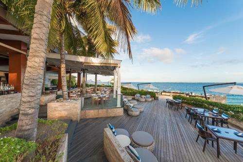 Hotel Crimson Beach Resort & Spa - Mactan Island, Cebu