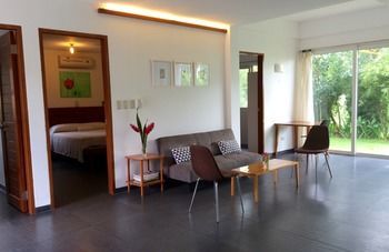Marpas Apartments