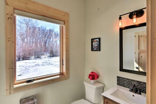 Riverfront Home With Bbq 2 Mi To Downtown Gunnison!