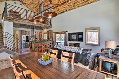 Riverfront Home With Bbq 2 Mi To Downtown Gunnison!