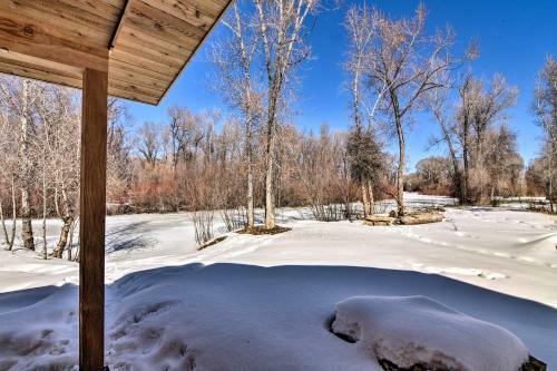 Riverfront Home With Bbq 2 Mi To Downtown Gunnison!