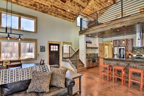 Riverfront Home With Bbq 2 Mi To Downtown Gunnison!