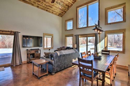 Riverfront Home With Bbq 2 Mi To Downtown Gunnison!