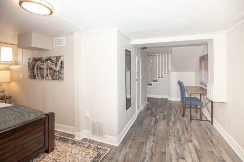 Carriage House Walk To Unc + Free Bikes