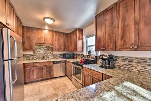 Howard Hideaway With Gas Grill On Cherry Creek!