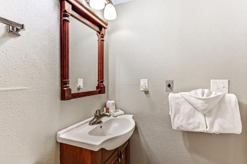 Key Condo #2957